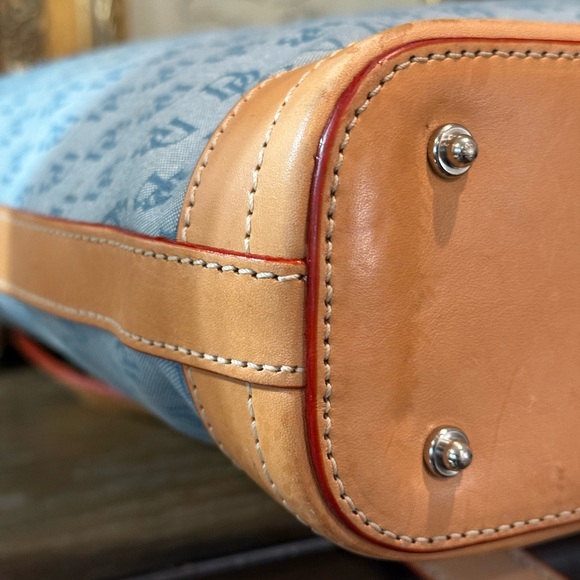 DOONEY & BOURKE Signature Logo Fabric Tote Light Blue H909C Approx 13”L x11.75”H - Picture 13 of 16
